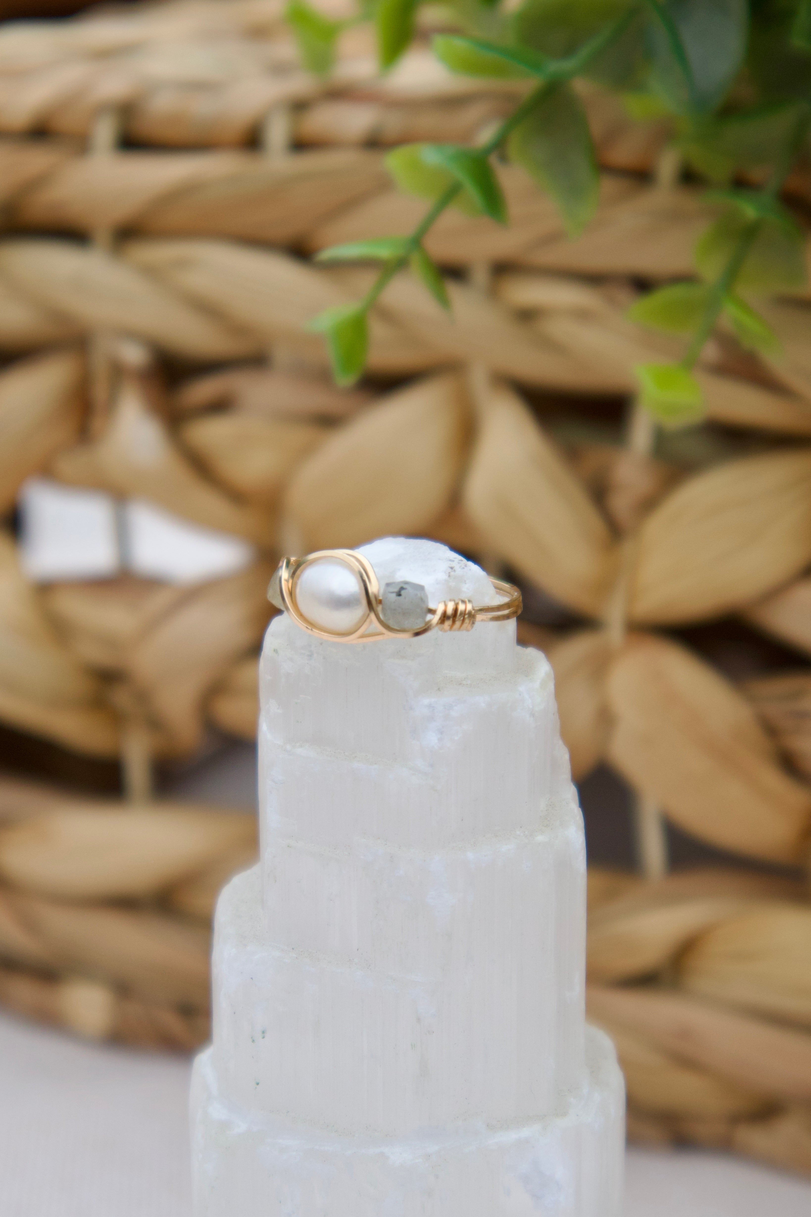 Labradorite Pearl Ring