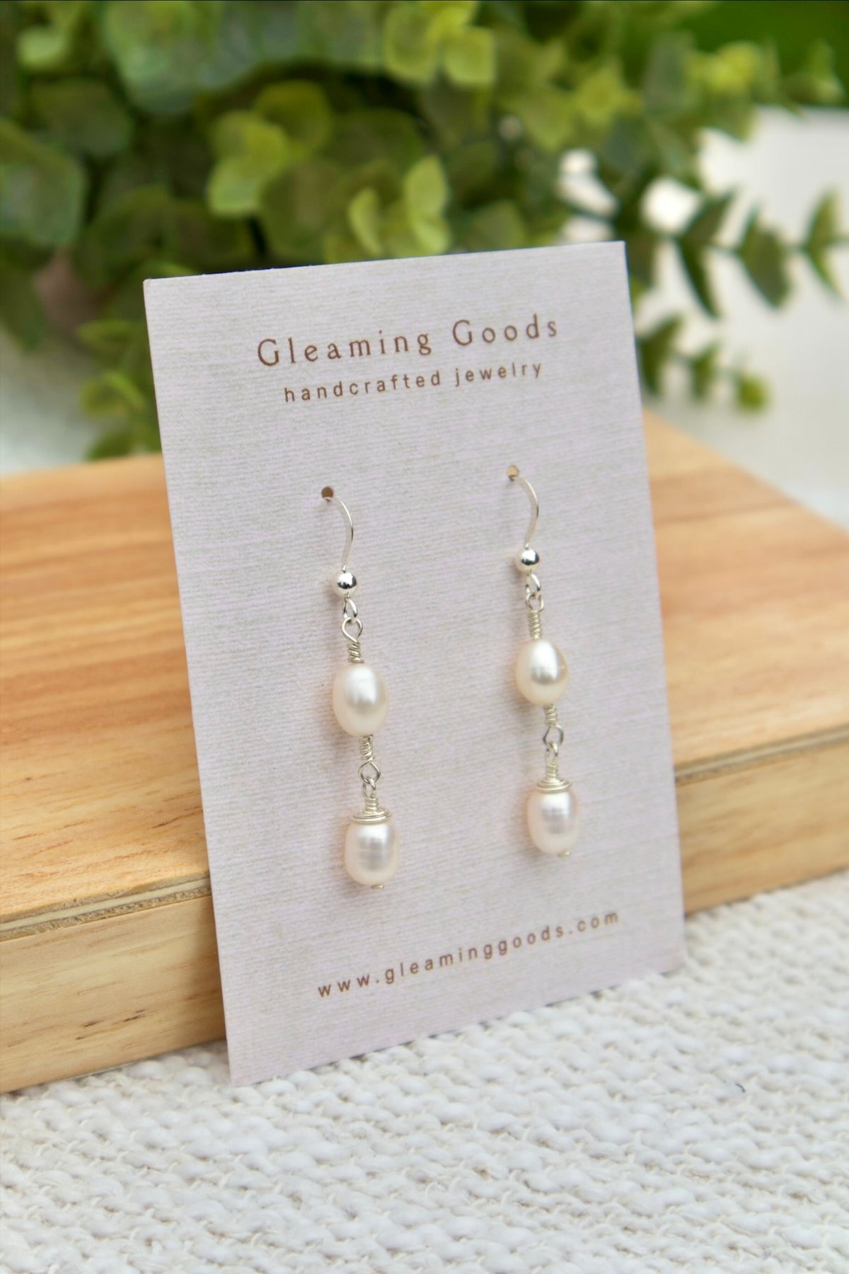 Dainty Freshwater Pearl Dangle Earrings