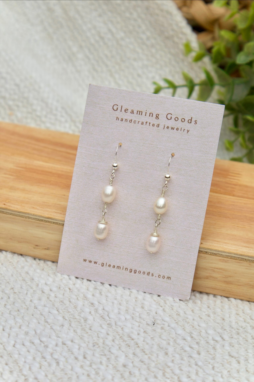 Dainty Freshwater Pearl Dangle Earrings