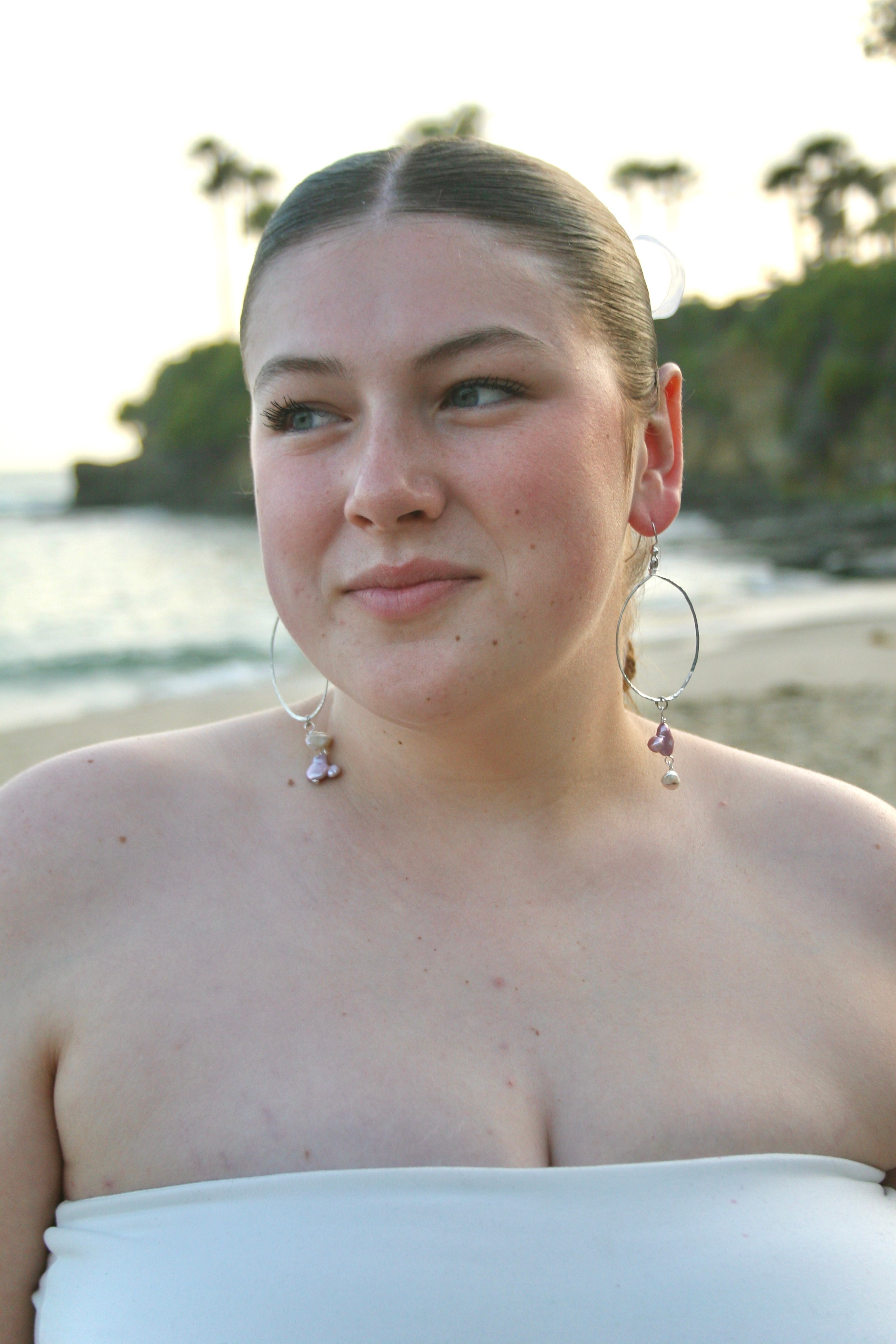 Layahh Pearl Hoops