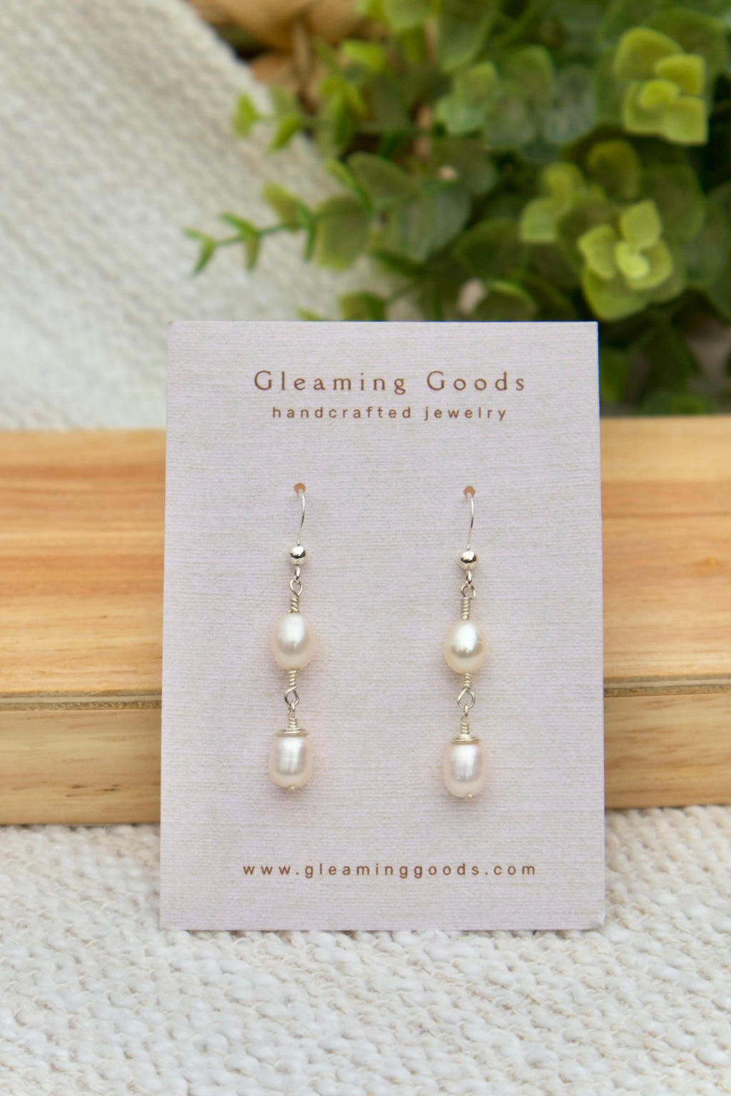 Dainty Freshwater Pearl Dangle Earrings