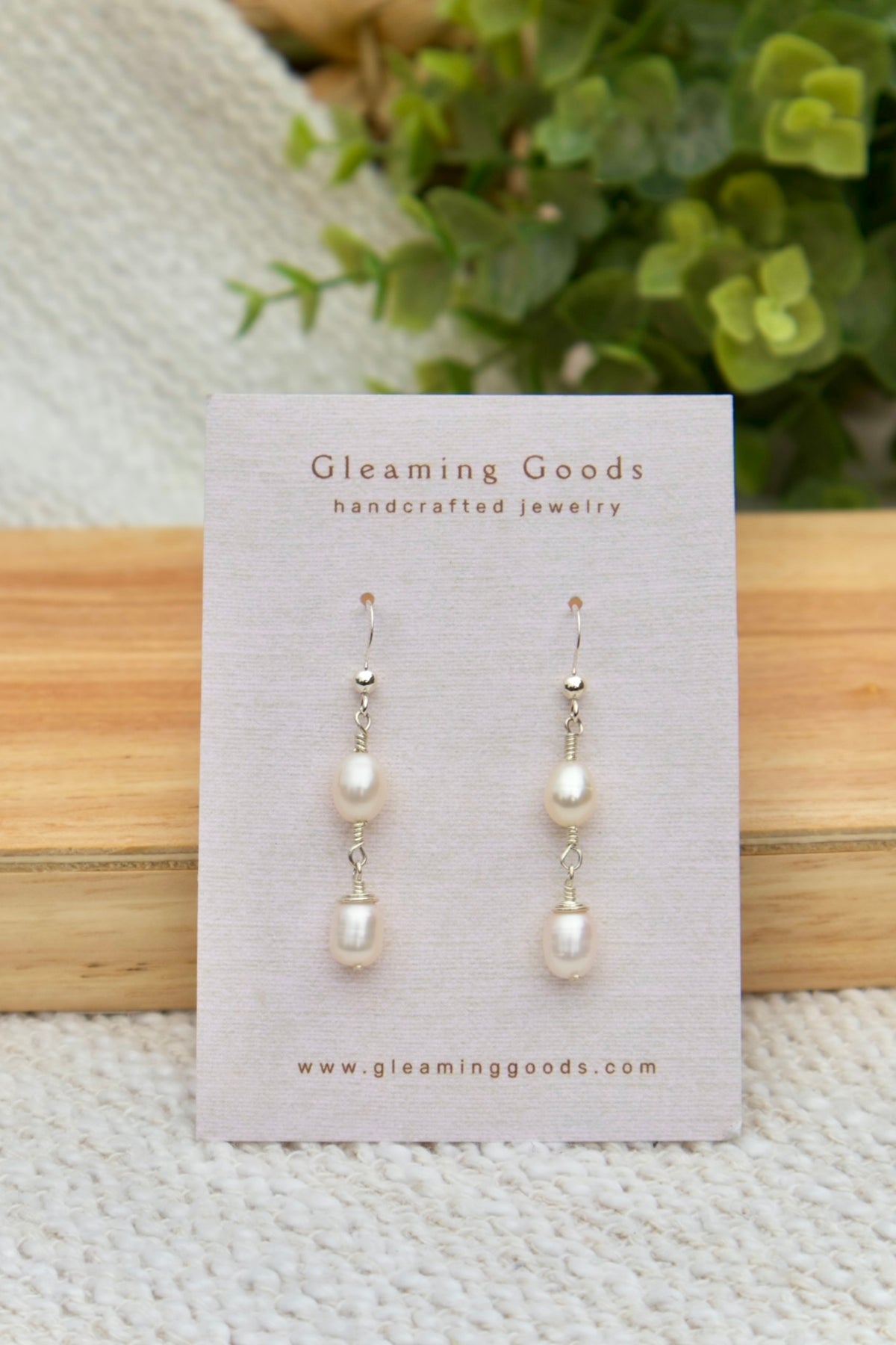 Dainty Freshwater Pearl Dangle Earrings