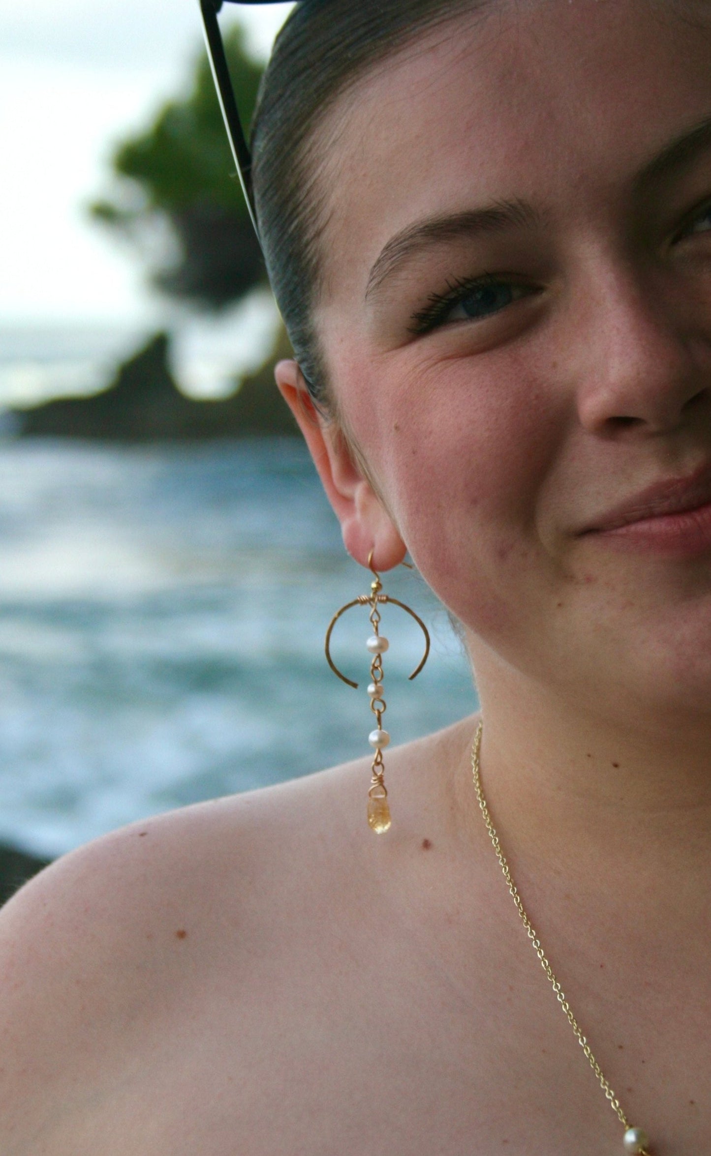 Wishbone Citrine Gem Earrings