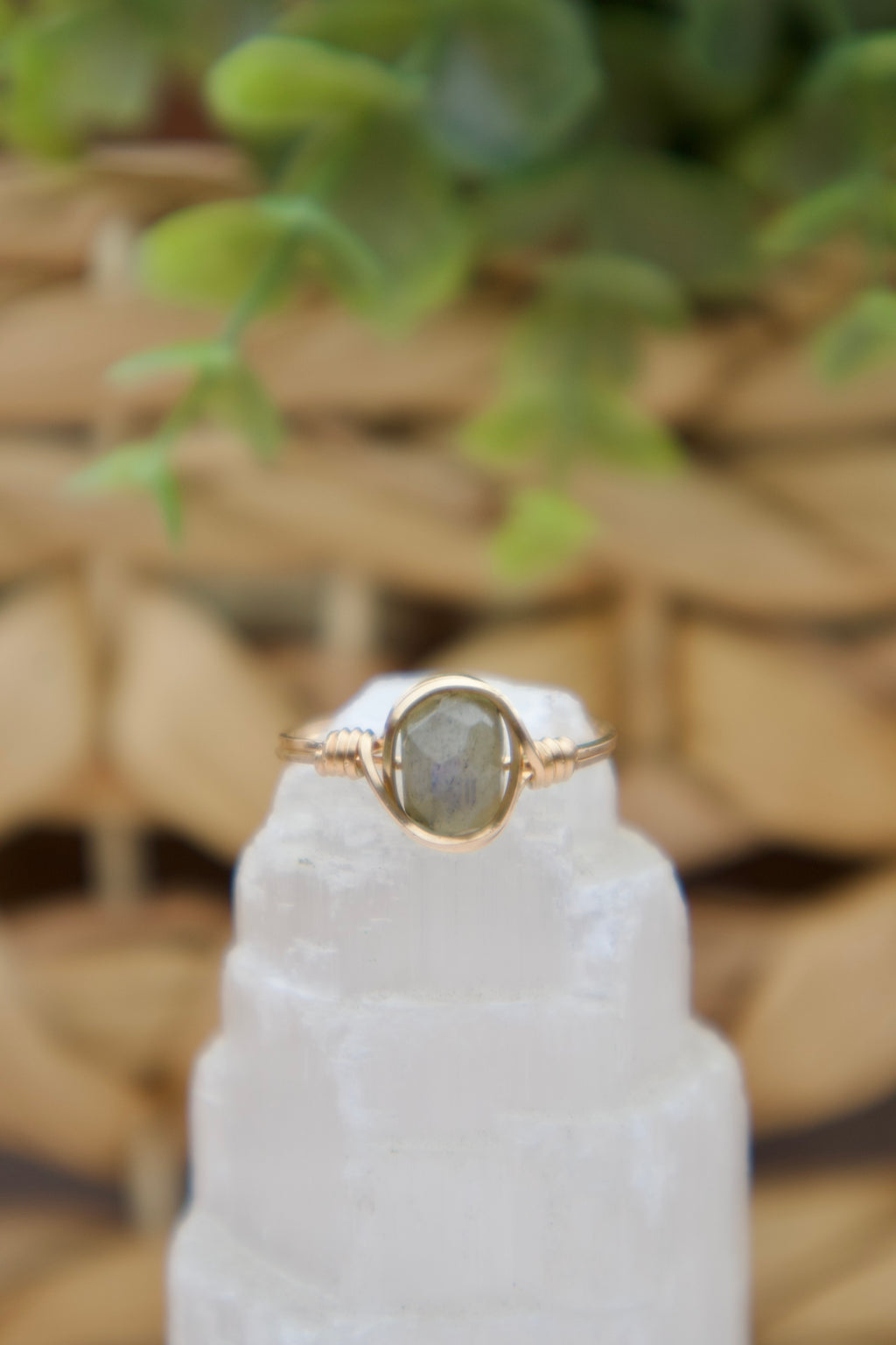 Faceted Labradorite Gemstone Ring ￼