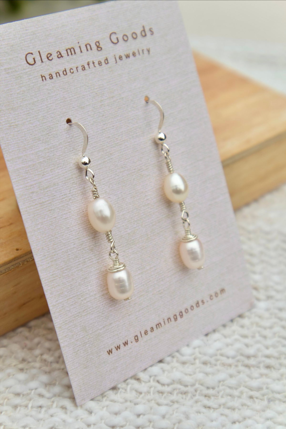 Dainty Freshwater Pearl Dangle Earrings