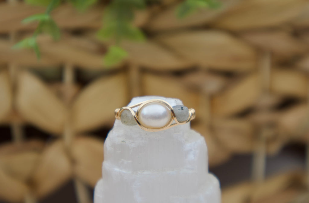 Labradorite Pearl Ring