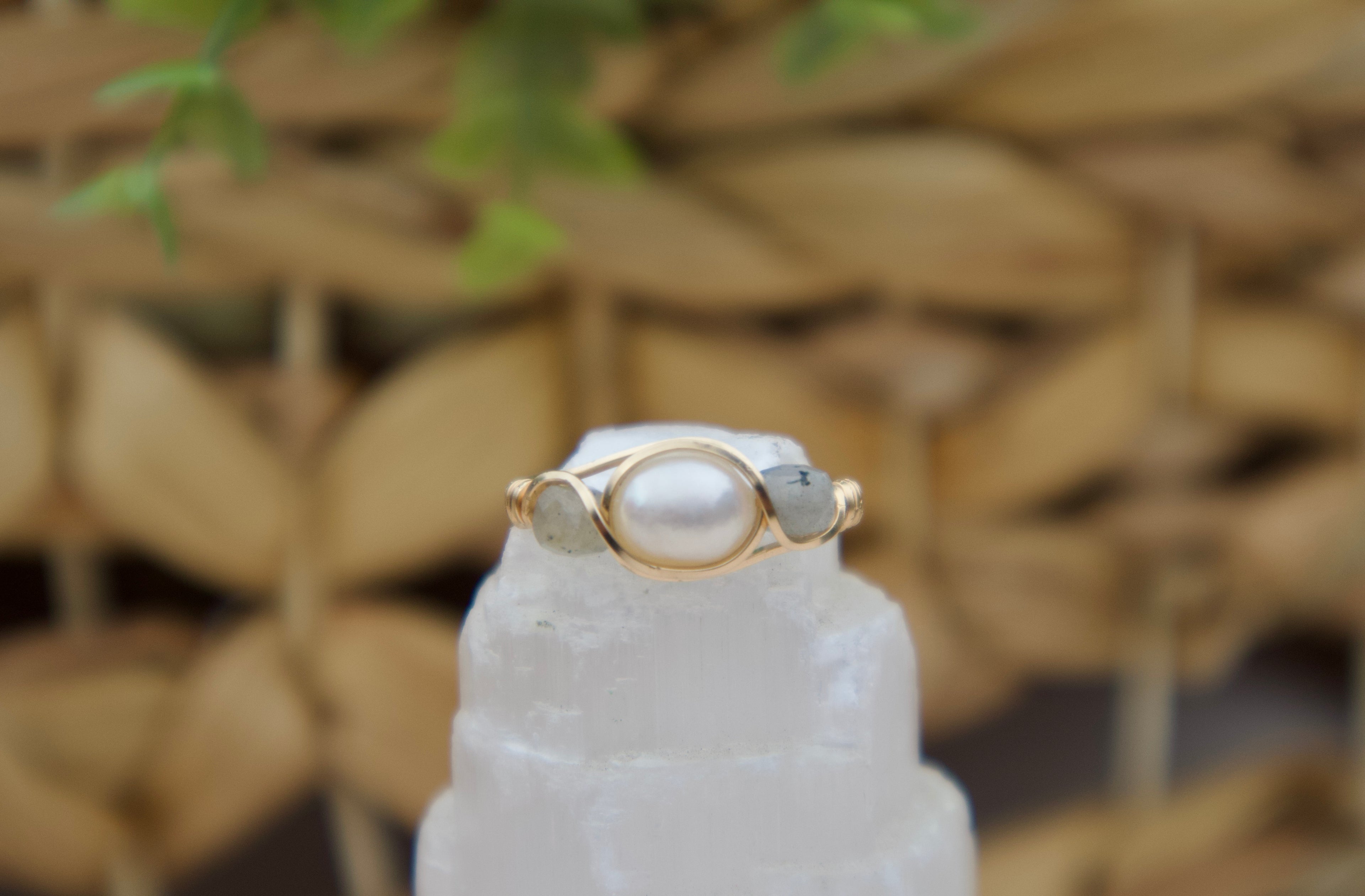 Labradorite Pearl Ring