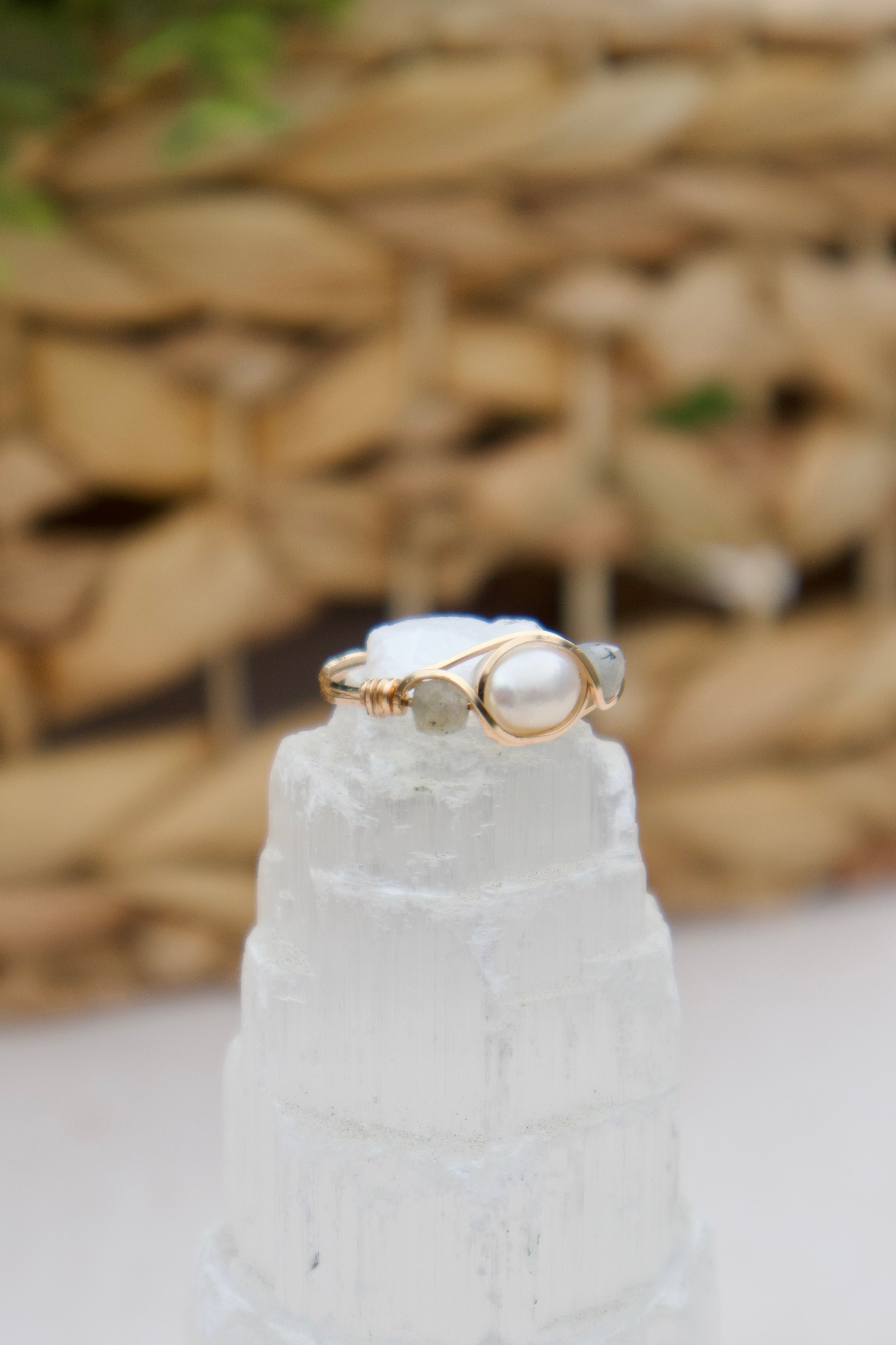 Labradorite Pearl Ring