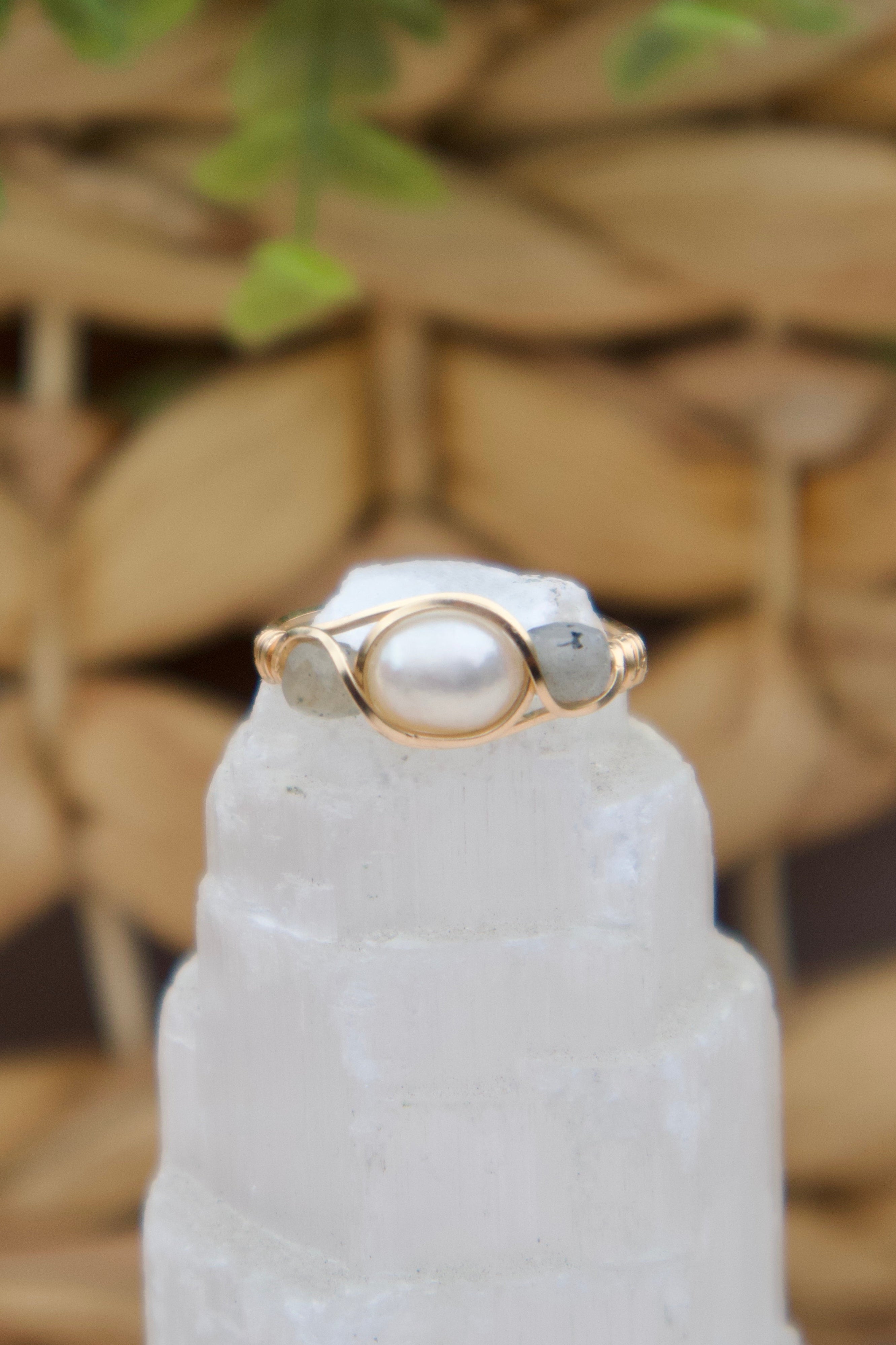 Labradorite Pearl Ring