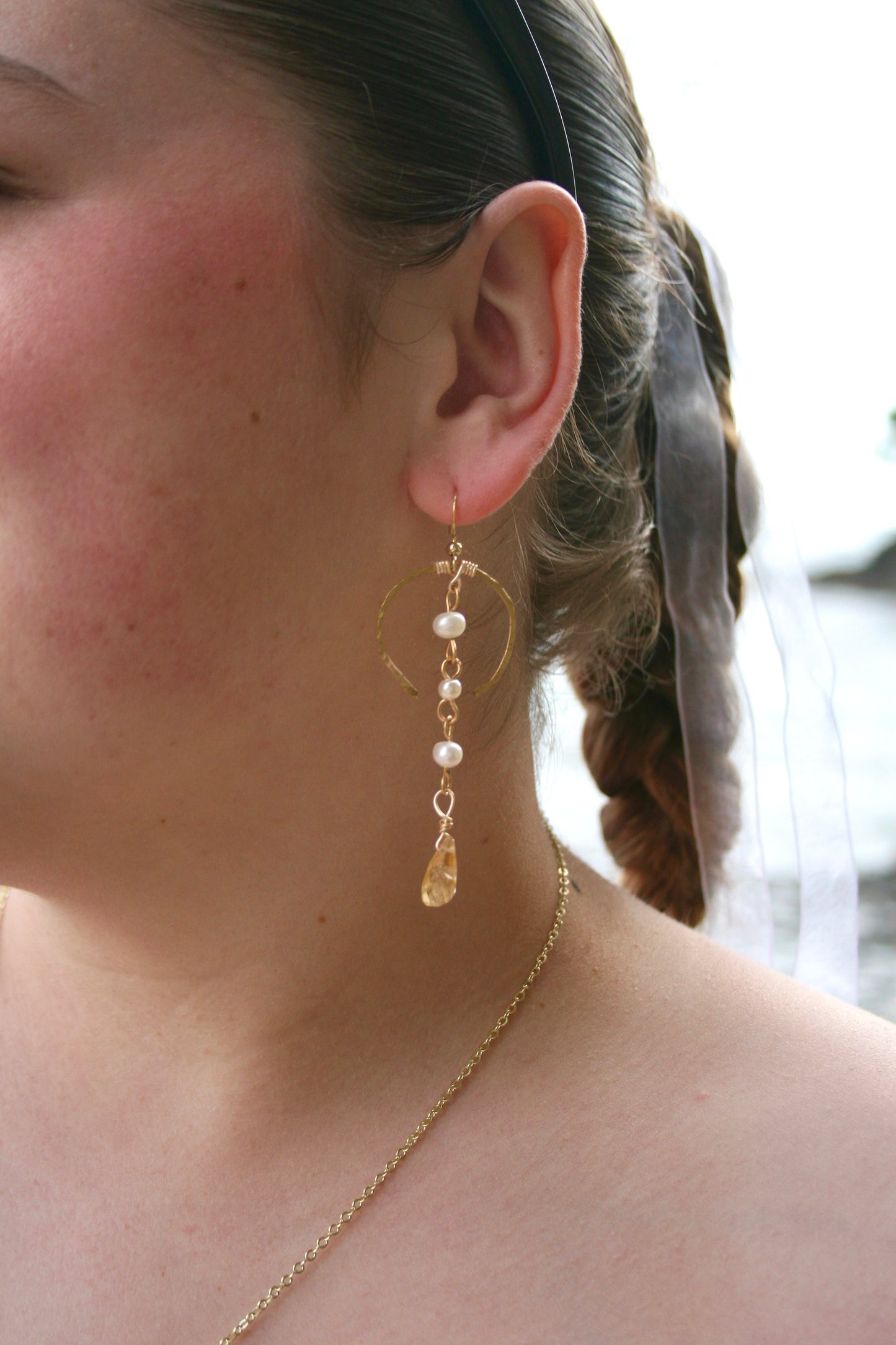 Wishbone Citrine Gem Earrings