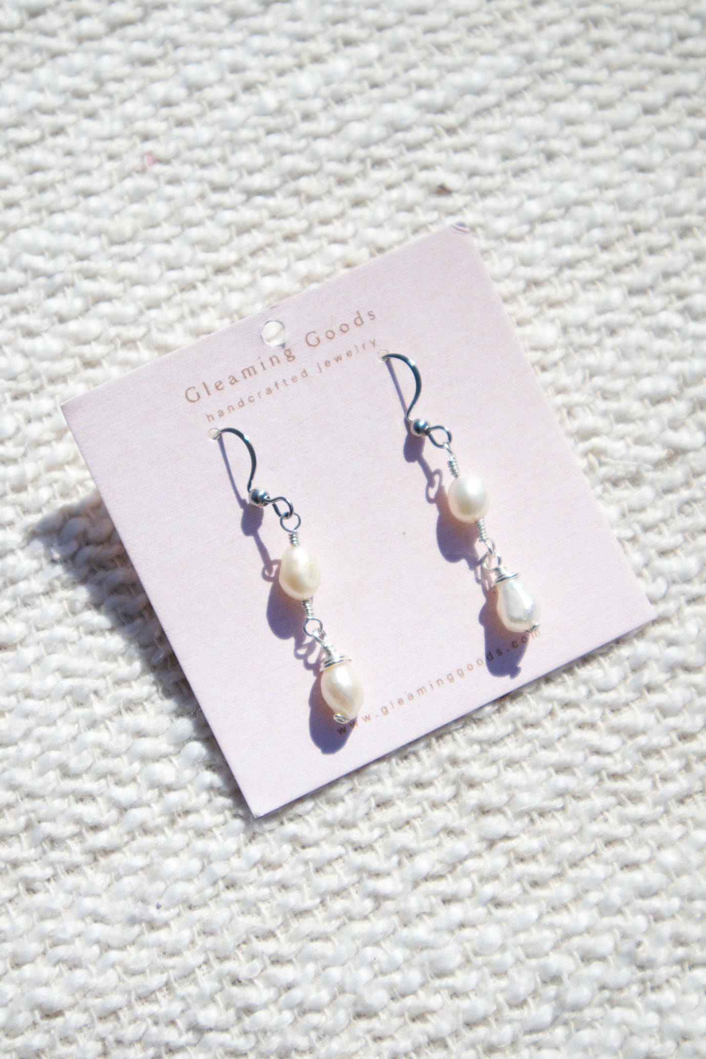 Dainty Freshwater Pearl Dangle Earrings