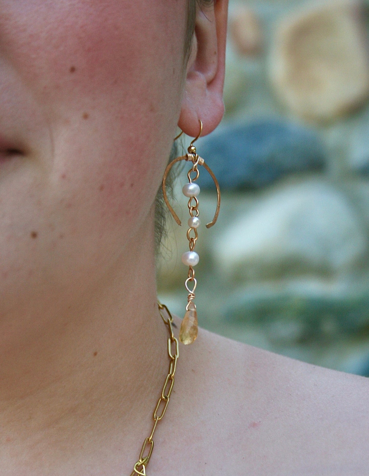 Wishbone Citrine Gem Earrings