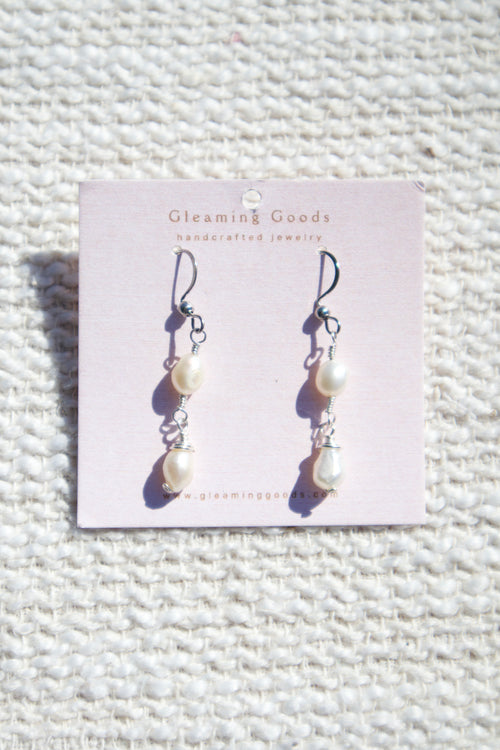 Dainty Freshwater Pearl Dangle Earrings