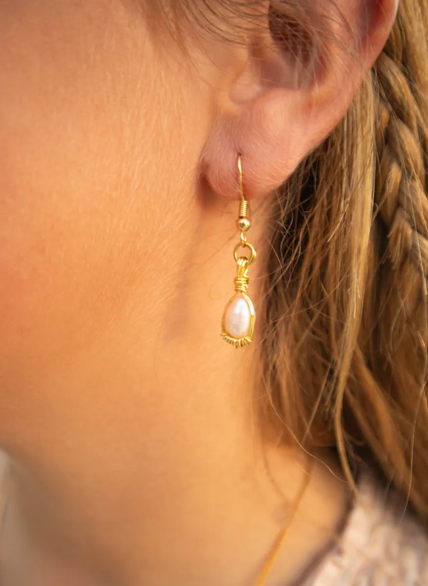 Simple Pearl Drop Earrings