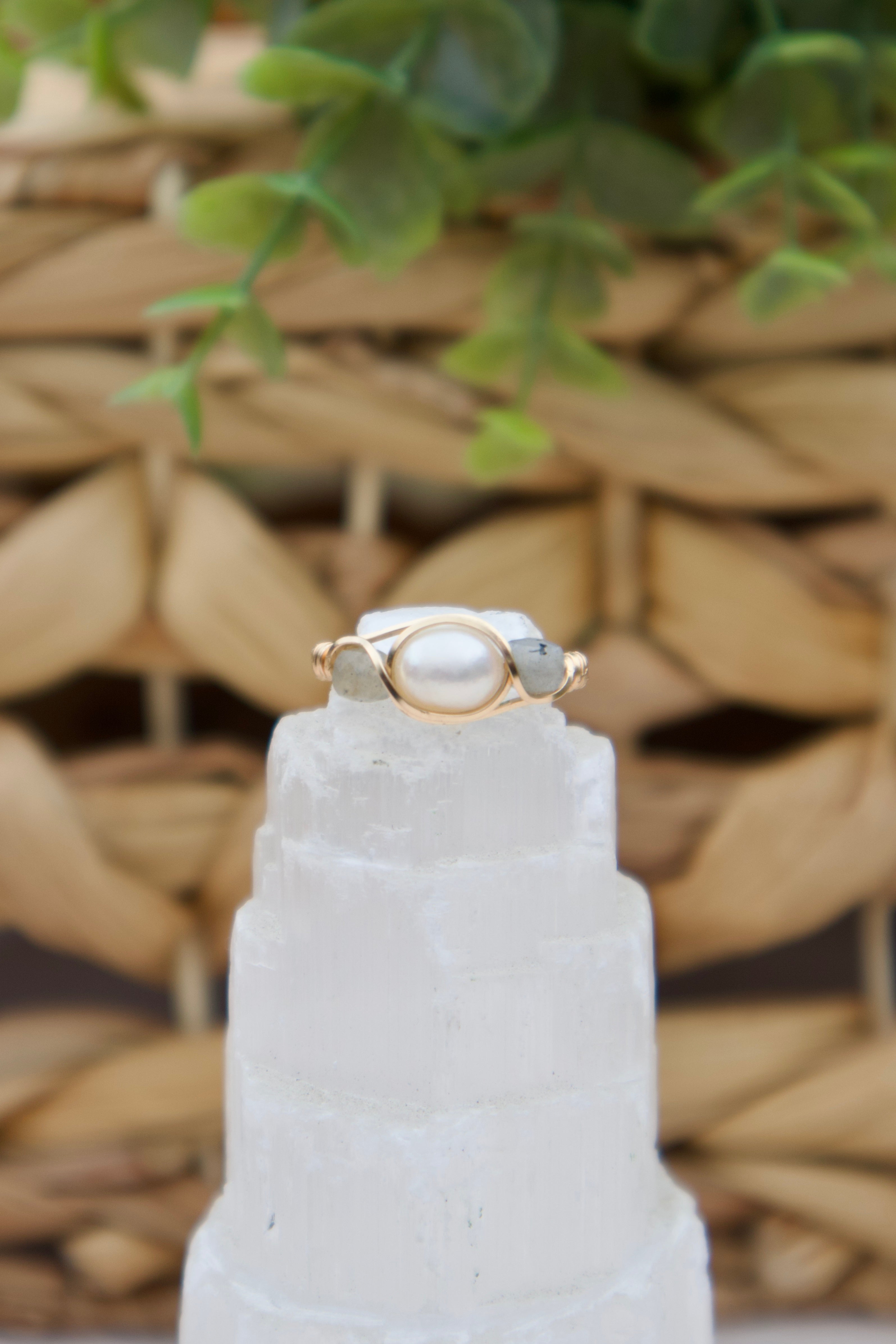 Labradorite Pearl Ring